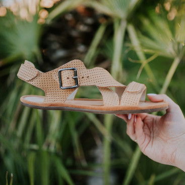 wygodne-sandaly-barefoot-szeroki-przod-bezowy-magical-shoes-roma-tan-dot