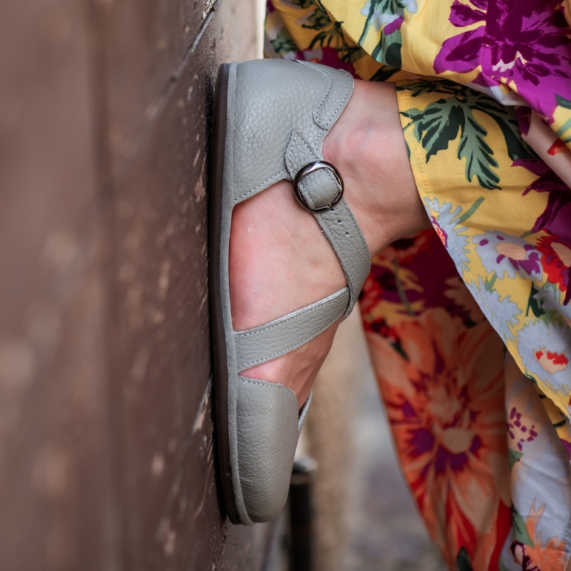 minimalistische-barfussschuhe-grau-breite-zehenbox