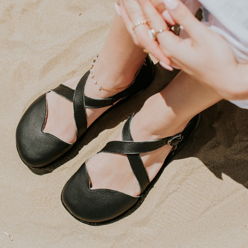 czarne-sandaly-barefoot-damskie-magical-shoes-mona