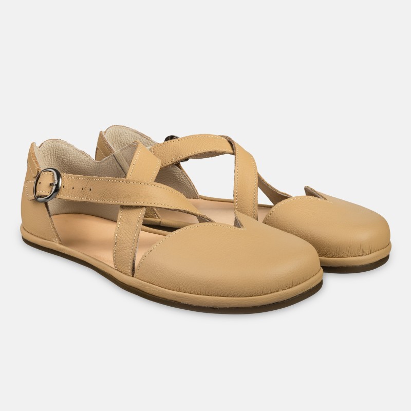 Hellbraune Barfuß‑Sandalen – Leder, breite Zehenbox | Magical Shoes - MONA