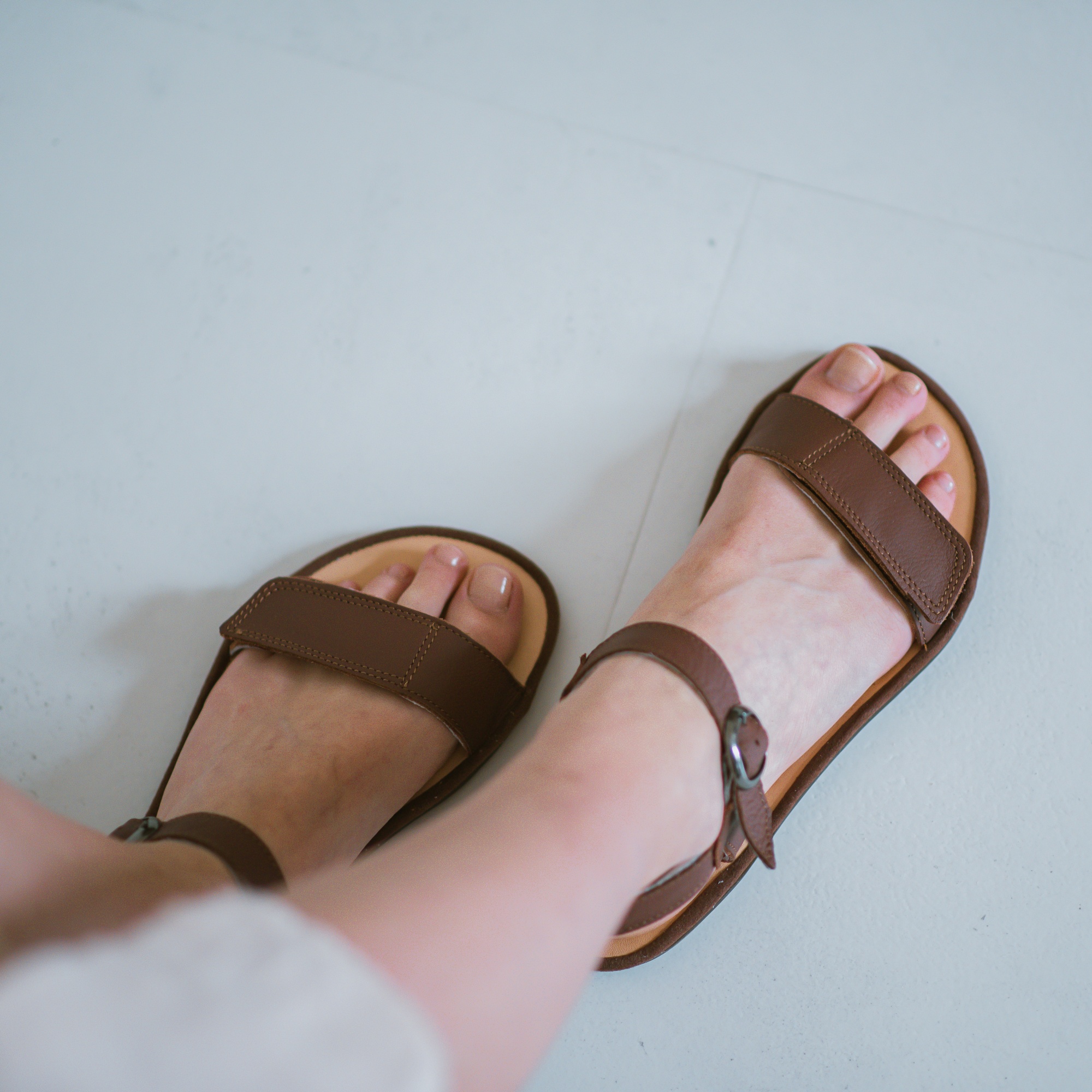 kožené barefoot sandály pro ženy