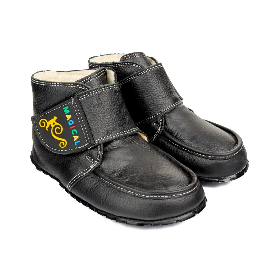 Czarne-zimowe-buty-minimalistyczne-dla-dziecka-Magical-Shoes-ZiuZiu-Black