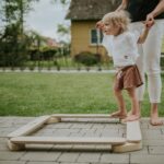 drewniana równoważnia dla dzieci - Magcial Beam Kids Move Magical